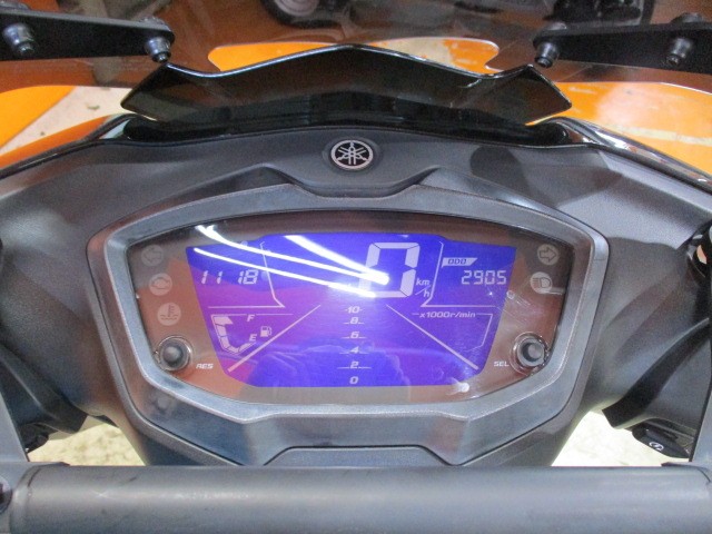 走行も２９０５ｋｍの低走行車！グリファスのインパネはフルデジタルで本当に斬新ですよね！通販も大歓迎！